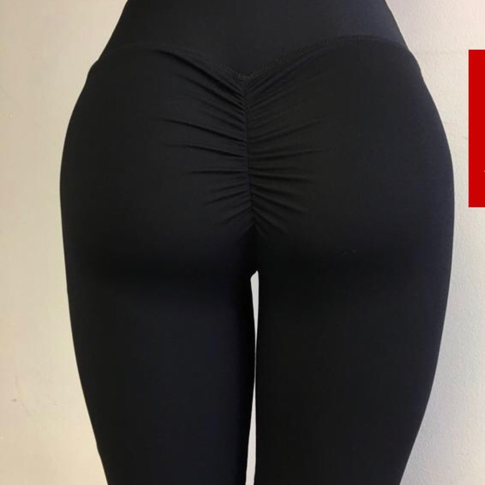 Dtinas Mesh Goddess Scrunch Booty Leggings